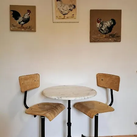 Gites, D'hotes La Maison D'amis Дом отдыха Пюильборо