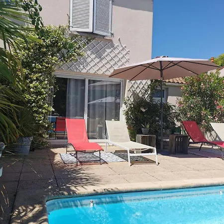 Gites, D'hotes La Maison D'amis Holiday home Puilboreau